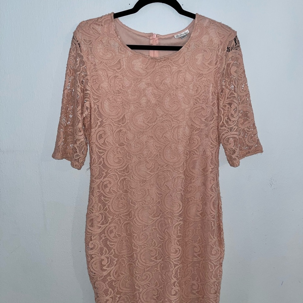 Olivia Matthews Pink Sheath Dress with Crew Neck